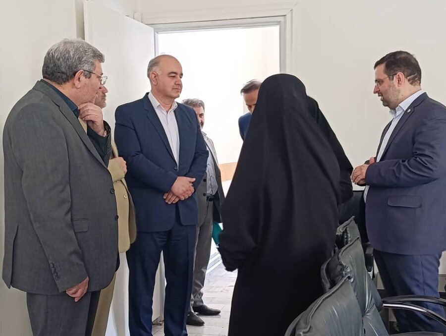 بازدید رئیس سازمان بهزیستی کشور از ادارات بهزیستی استان تهران بازدید رئیس سازمان بهزیستی کشور از ادارات بهزیستی استان تهران