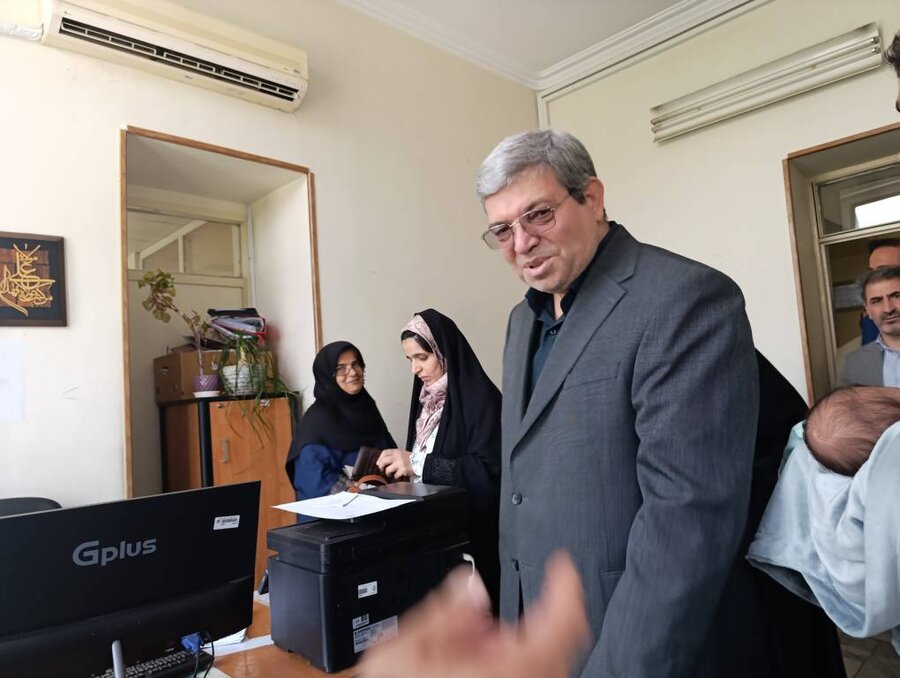 بازدید رئیس سازمان بهزیستی کشور از ادارات بهزیستی استان تهران بازدید رئیس سازمان بهزیستی کشور از ادارات بهزیستی استان تهران