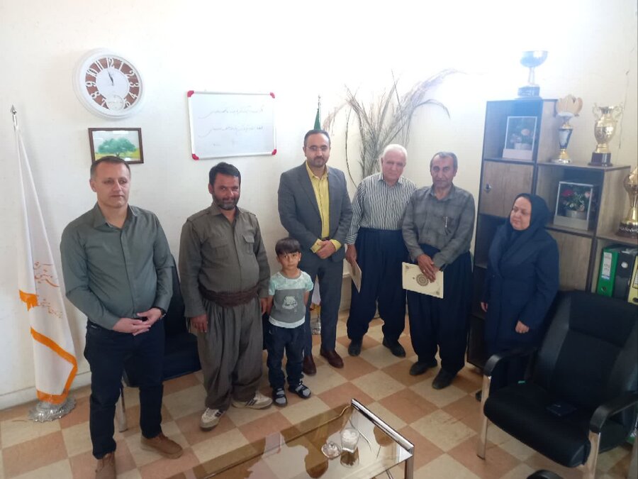 تکریم سالمندان فعال و تلاشگر در دیواندره