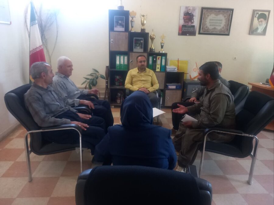 برگزاری جلسه "پیشگیری از سالمندی" در دیواندره