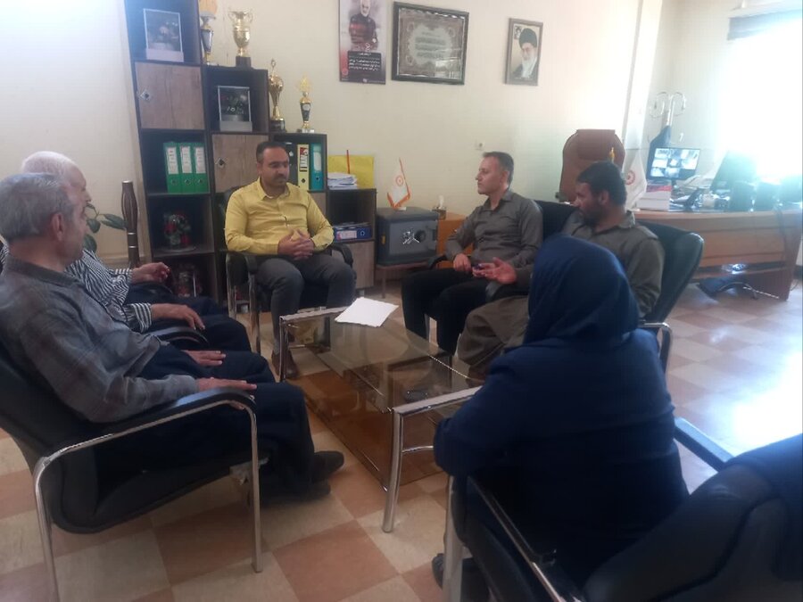 برگزاری جلسه "پیشگیری از سالمندی" در دیواندره