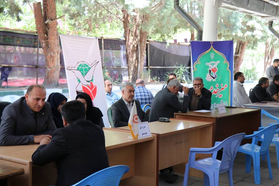 پاسخگویی چهرهبهچهره مدیرکل بهزیستی آذربایجانغربی در میز خدمت مصلای ارومیه