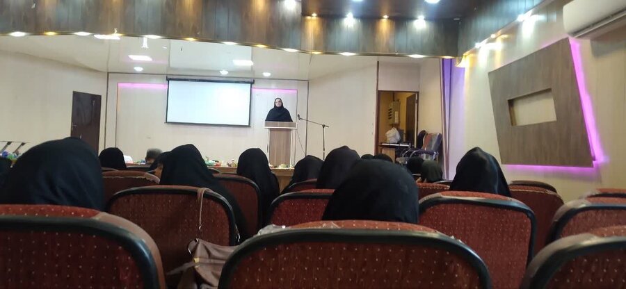 برگزاری دوره آموزشی توانمندسازی زنان تحت پوشش اداره بهزیستی نرماشیر