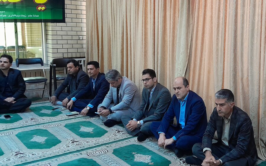  مراسم سوگواری حسینی و قرائت دعای پرفیض زیارت عاشورا در اداره کل بهزیستی گیلان