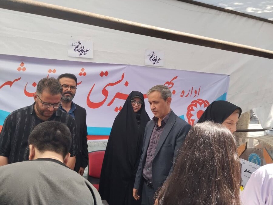 شهریار | برپایی غرفه پذیرایی و ارائه مشاوره روانشناختی رایگان کارشناسان اورژانس اجتماعی