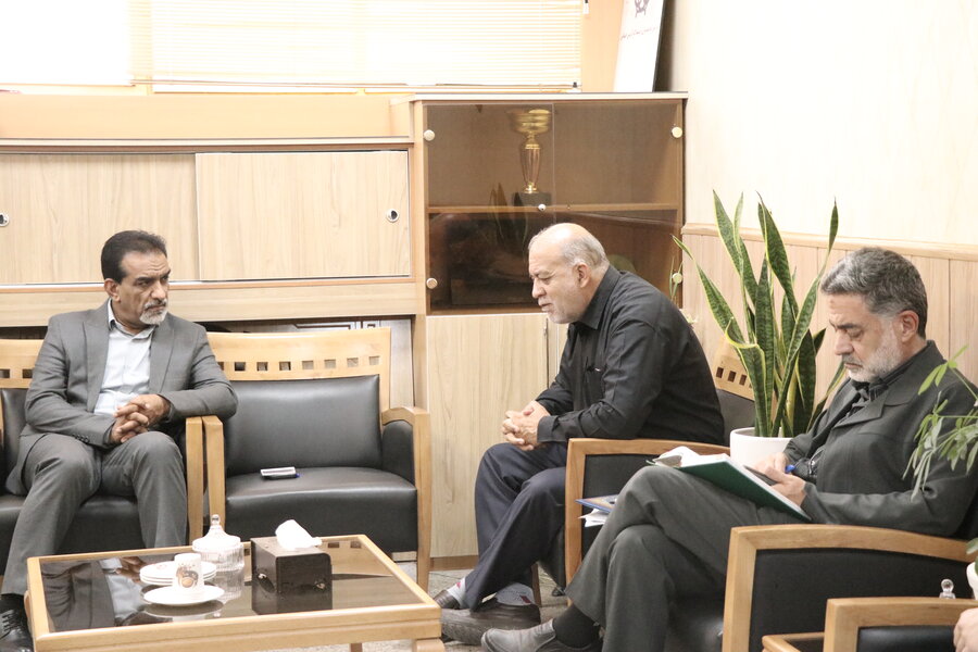 بهزیستی وکانون خدمت رضوی استان تفاهم نامه همکاری امضاء کردند