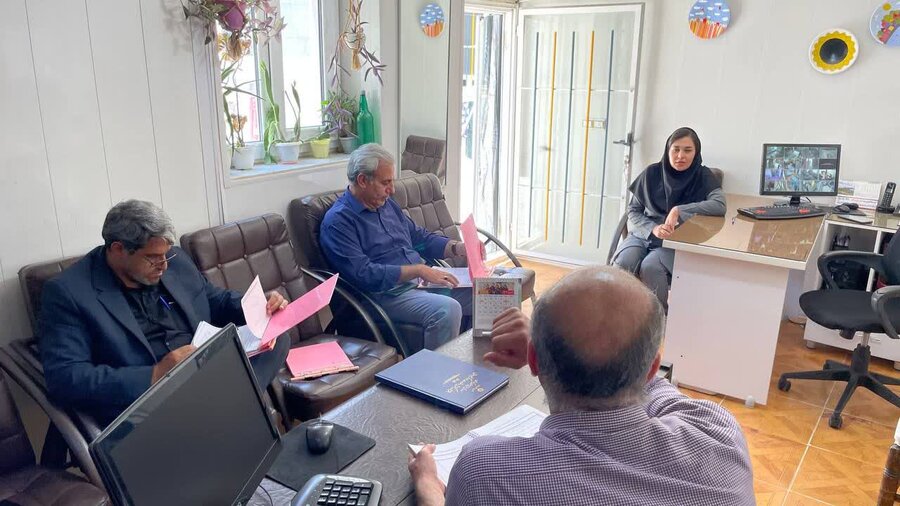 بازدید دادستان قروه از مراکز نگهداری معلولین و خانه کودکان