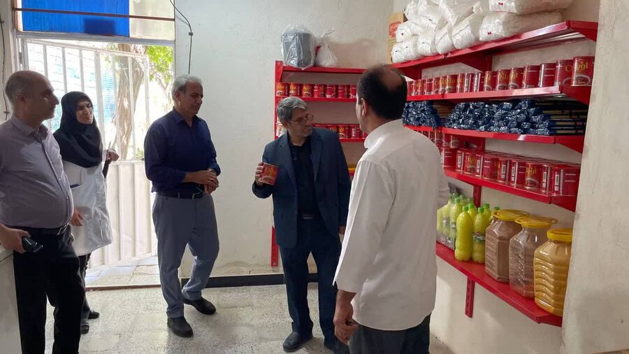 بازدید دادستان قروه از مراکز نگهداری معلولین و خانه کودکان