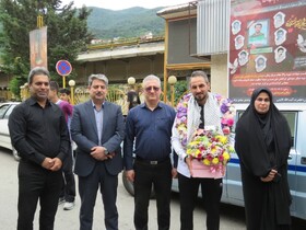  استقبال مسوولین بهزیستی مازندران از مربی تیم ملی فوتسال ناشنوایان ایران در مسابقات جهان