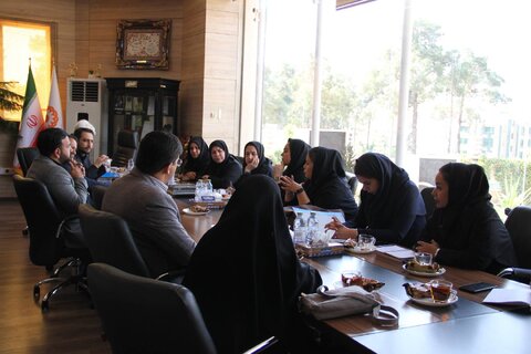 با حضور مدیر کل بهزیستی فارس و قاضی اسدی سرپرست مجتمع قضایی حمایتی شوق زندگی شیراز برگزار شد