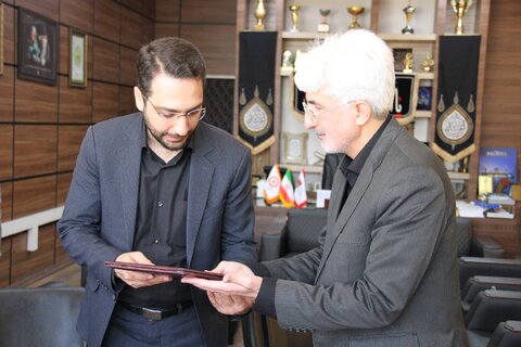 با حضور مدیر کل بهزیستی فارس و قاضی اسدی سرپرست مجتمع قضایی حمایتی شوق زندگی شیراز برگزار شد