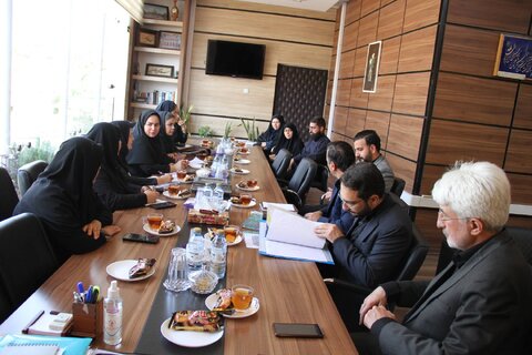 با حضور مدیر کل بهزیستی فارس و قاضی اسدی سرپرست مجتمع قضایی حمایتی شوق زندگی شیراز برگزار شد