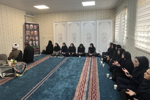 برگزاری مراسم بزرگداشت شهدای اقتدار ایران سرداران و دانشمندان در بهزیستی شهرستان ساوجبلاغ