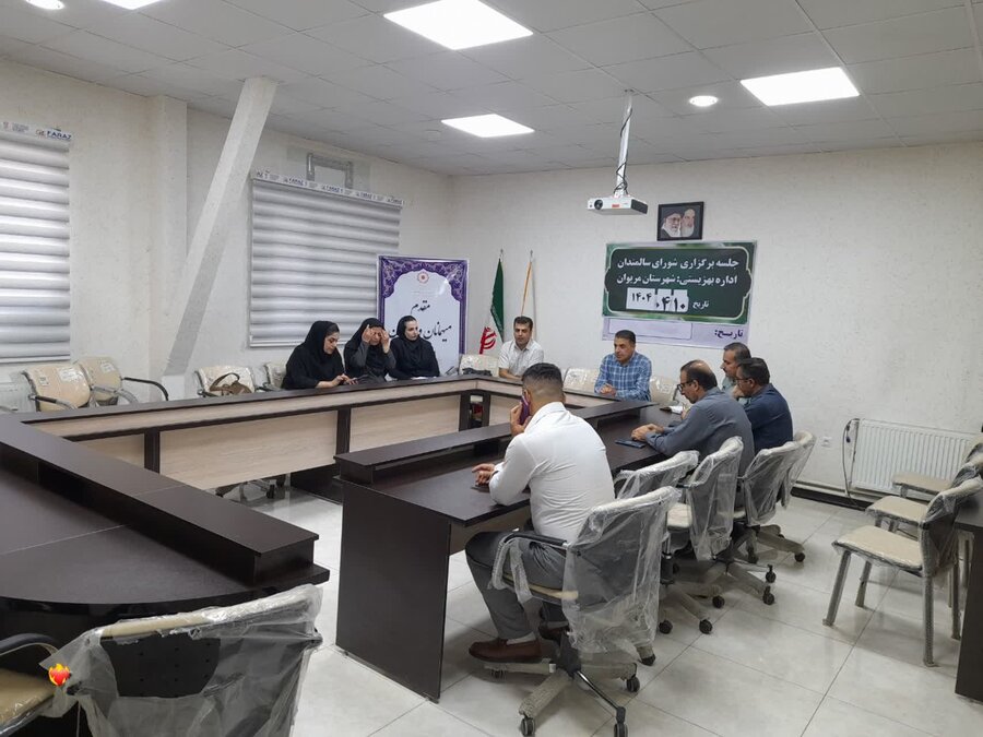 برگزاری نخستین کمیته تخصصی سلامت و بیمه سالمندان در مریوان
