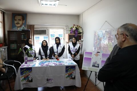 استاندار البرز و فرماندار ویژه کرج از روند خدمت‌رسانی تیم محب، اورژانس اجتماعی ۱۲۳ و مرکز مشاوره ۱۴۸۰ بازدید کردند