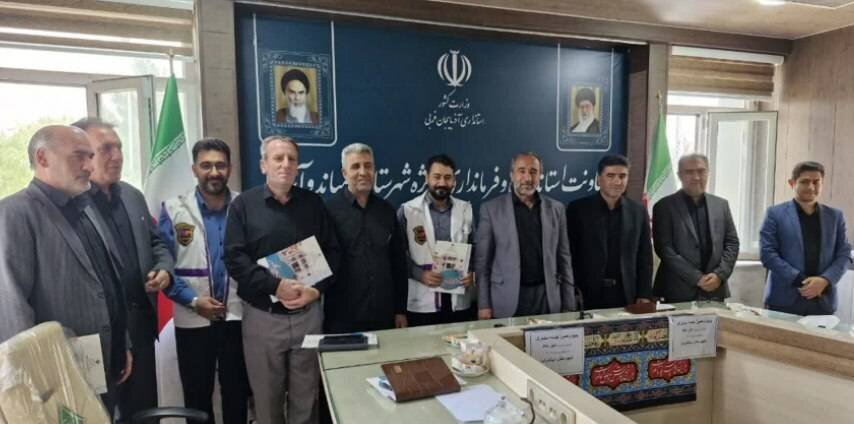 تقدیر فرماندار و معاون مدیرکل آموزش و پرورش میاندوآب از عملکرد موفق اورژانس اجتماعی در پیشگیری از آسیب‌های اجتماعی دربین دانش آموزان