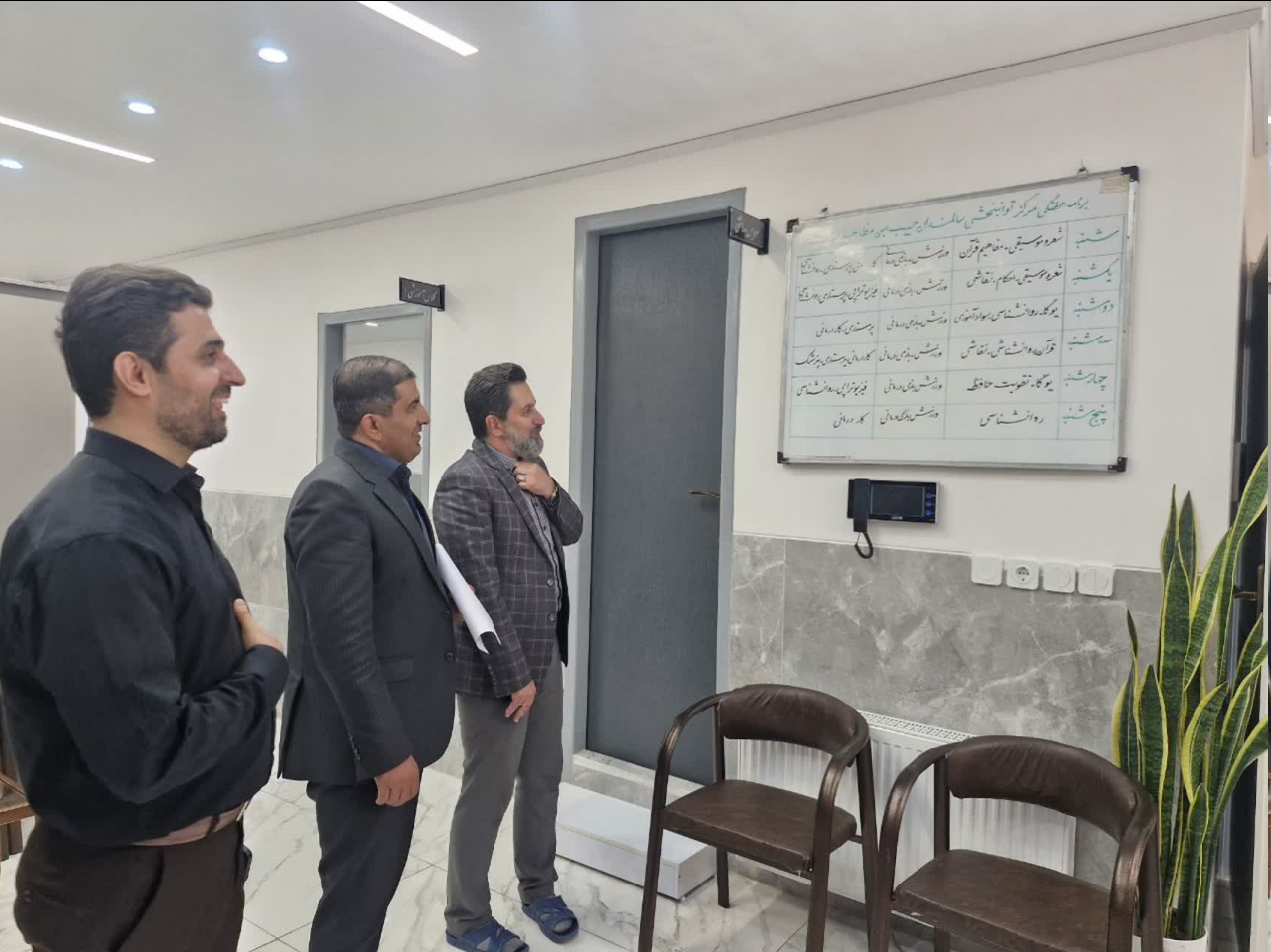 از برگزاری جلسه شورای ساماندهی سالمندان در شهرستان ها تا بازدید از مراکز روزانه سالمندان با همراهی مسئولین استانداری همدان