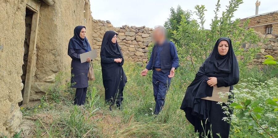 رئیس بهزیستی چالدران به دیدار مددجویان رفت