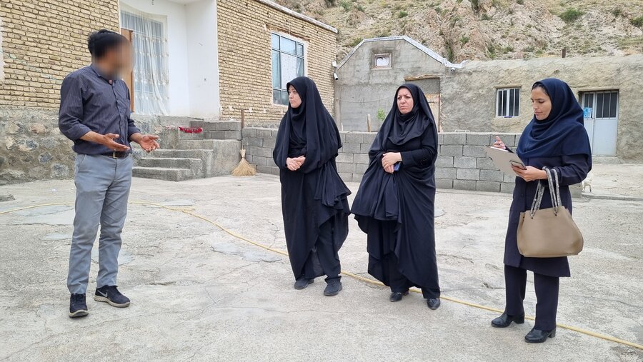 رئیس بهزیستی چالدران به دیدار مددجویان رفت