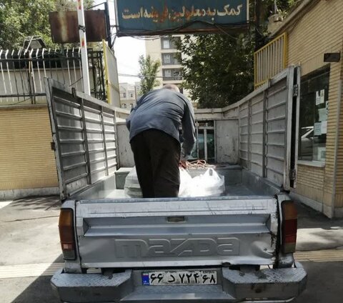 توزیع غذای نذری در مراکز تحت نظارت بهزیستی کرج