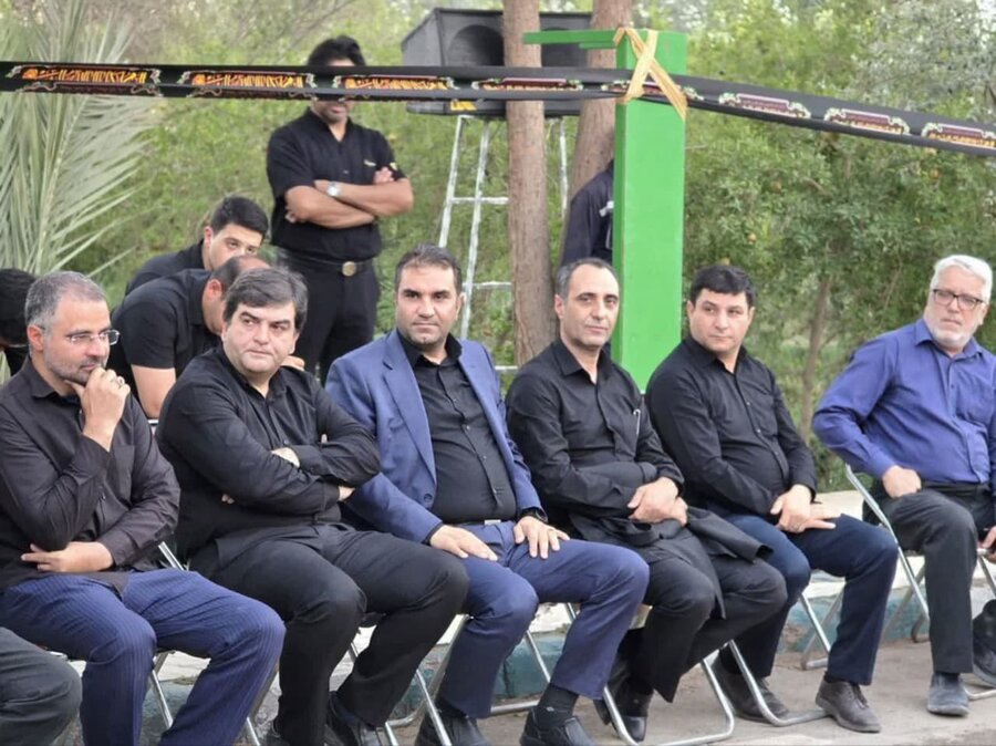 مدیر کل بهزیستی استان یزد در مراسم عزاداری مددجویان مؤسسه خیریۀ نگهداری معلولین ذهنی حضرت ابوالفضل (ع) شهرستان اردکان شرکت کرد. مدیر کل بهزیستی استان یزد در مراسم عزاداری مددجویان مؤسسه خیریۀ نگهداری معلولین ذهنی حضرت ابوالفضل (ع) شهرستان اردکان شرکت کرد.