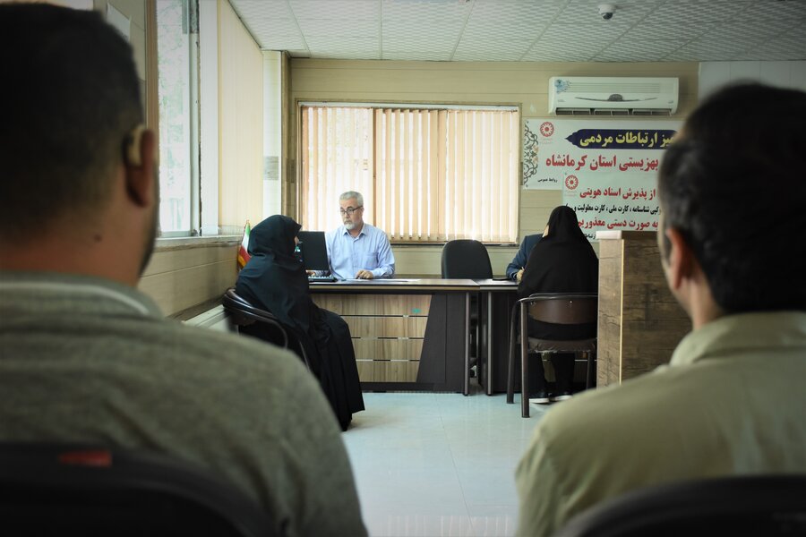 میز ارتباطات مردمی