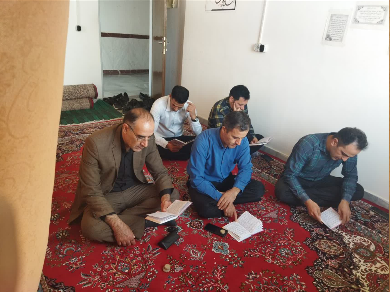 برگزاری مراسم زیارت عاشورا در بهزیستی اسدآباد