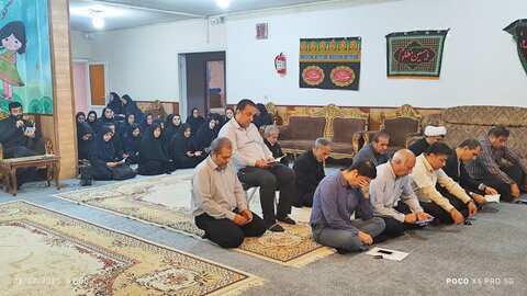 برگزاری مراسم زیارت عاشورا در شیرخوارگاه شهید ناجی بهزیستی شهرستان بوشهر با حضور مسئولین بهزیستی استان