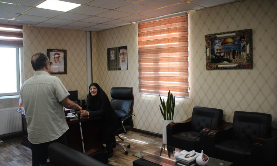 دیدار چهره‌به‌چهره مدیرکل بهزیستی البرز با جامعه هدف محترم