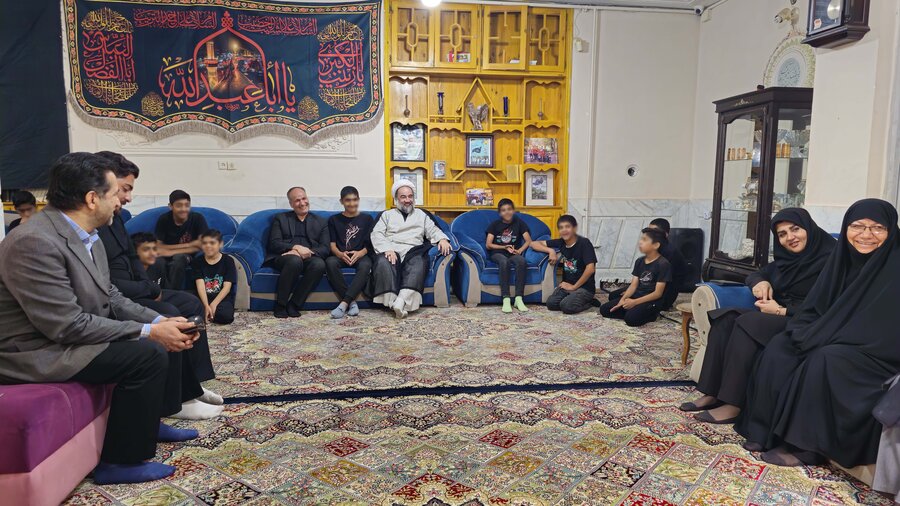 دیدار نماینده ولیفقیه در سیستان و بلوچستان از خانههای نگهداری فرزندان تحت حمایت بهزیستی دیدار نماینده ولیفقیه در سیستان و بلوچستان از خانههای نگهداری فرزندان تحت حمایت بهزیستی