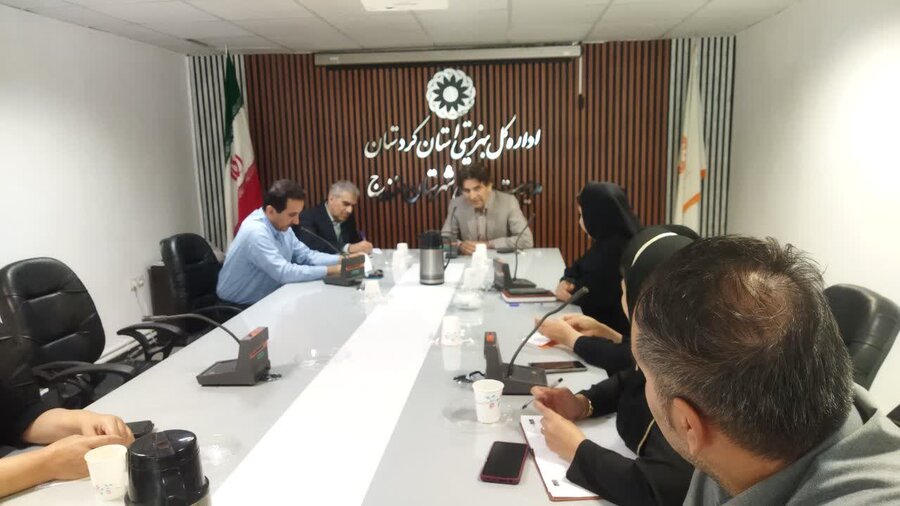 نشست هماهنگی بهزیستی سنندج و فنی و حرفهای برای توانمندسازی مددجویان