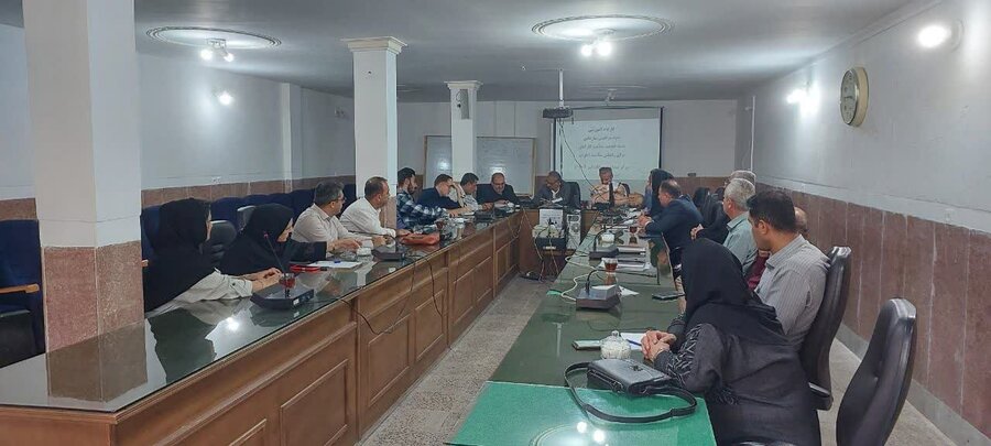 برگزاری کارگاه آموزشی «استقرار و اجرای الزامات برنامه خود مراقبتی سازمانی» در مهاباد