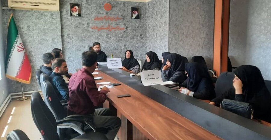 جلسه توجیهی طرح محب در بهزیستی سلماس