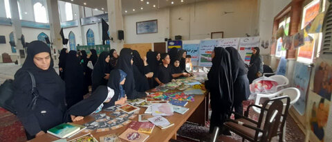 چهارباغ | بازدید فرماندار‌ و جمعی از مسئولین از نمایشگاه آگاهسازی از آسیب های اجتماعی مصرف مواد مخدر