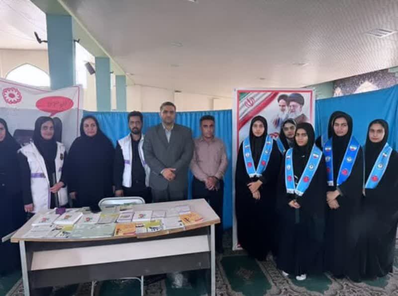 برپایی میزخدمت در نماز جمعه شهرستان عنبرآباد