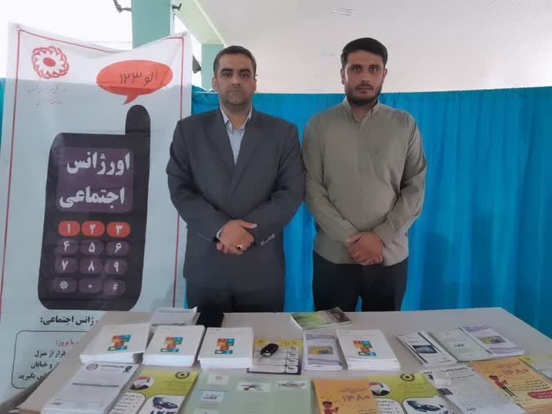 برپایی میزخدمت در نماز جمعه شهرستان عنبرآباد