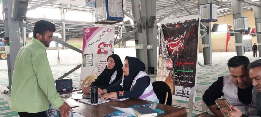میز خدمت بهزیستی در مصلای نماز جمعه شهرستان رفسنجان برپا شد