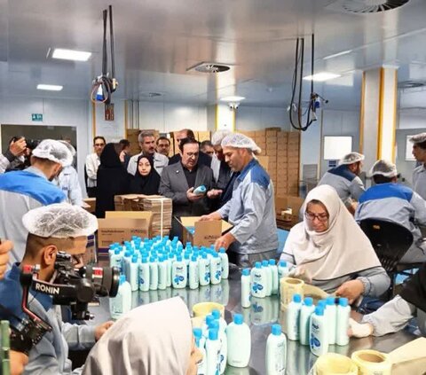 گزارش تصویری | بازدید استاندار قزوین از گروه بهداشتی فیروز در شهر صنعتی البرز