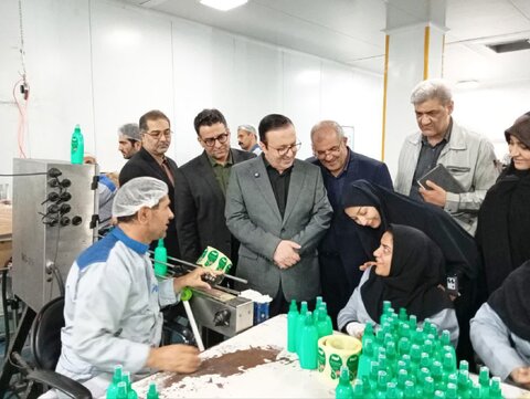 گزارش تصویری | بازدید استاندار قزوین از گروه بهداشتی فیروز در شهر صنعتی البرز