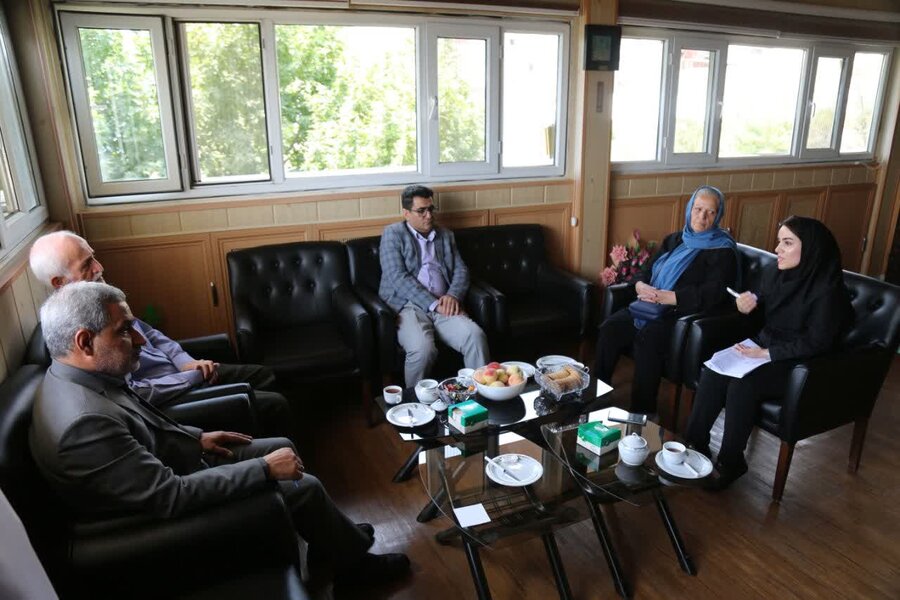 نشست هماندیشی احیای بنیاد فرزانگان در کردستان برگزار شد