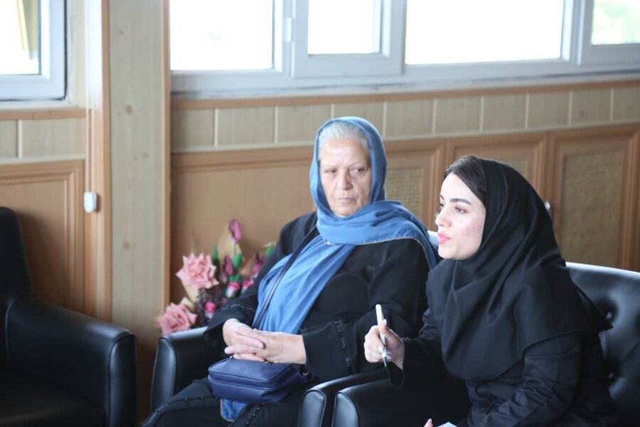 نشست هم‌اندیشی احیای بنیاد فرزانگان در کردستان برگزار شد