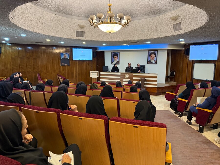 کارگاه آموزشی سامانه خدمات اشتغال ویژه مددکاران و کارشناسان بهزیستی استان تهران برگزار شد