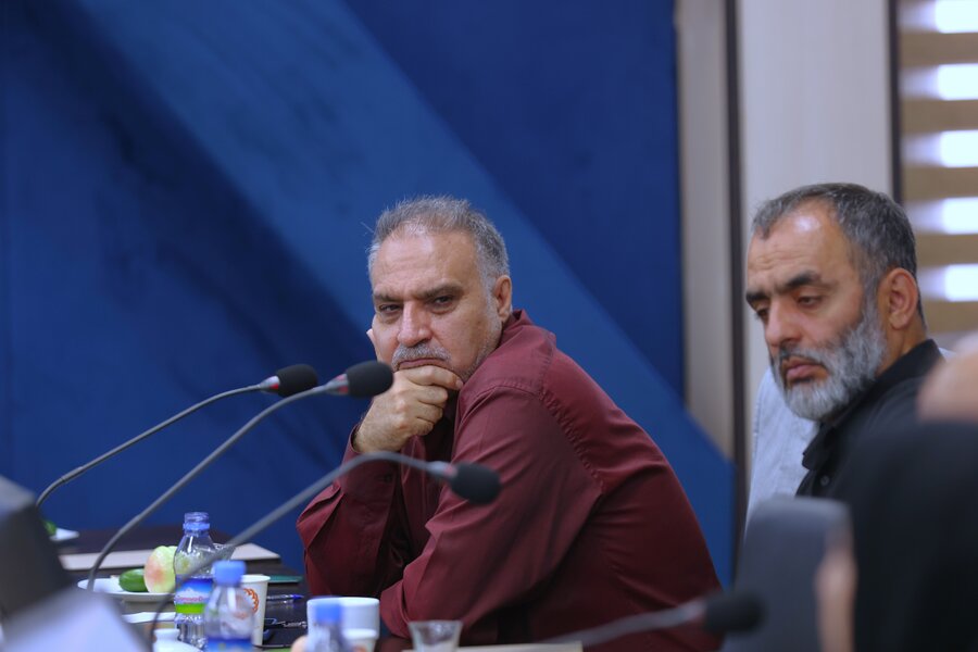 نشست صمیمی با جمعی از خیرین مؤسسات غیر دولتی