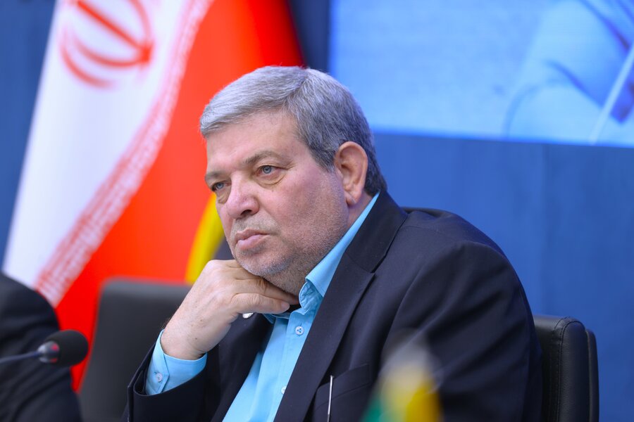 نشست صمیمی با جمعی از خیرین مؤسسات غیر دولتی