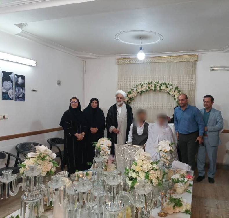 مراسم عقد یکی از دختران جامعه هدف بهزیستی برگزار شد مراسم عقد یکی از دختران جامعه هدف بهزیستی برگزار شد