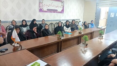 آذر-شرقی..
