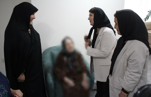 گزارش تصویری | تور خبری و بازدید از نگهداری شبانه روزی سالمندان انوشه ویژه خبرنگاران و اصحاب رسانه البرز برگزار شد