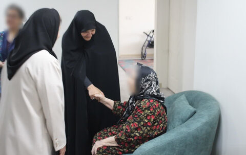 گزارش تصویری | تور خبری و بازدید از نگهداری شبانه روزی سالمندان انوشه ویژه خبرنگاران و اصحاب رسانه البرز برگزار شد