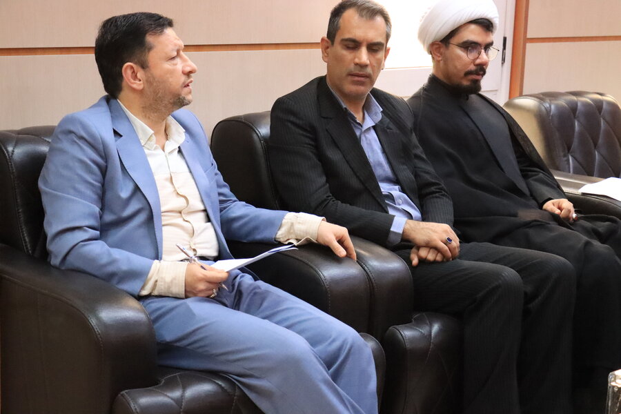 دیدار  مدیران بهزیستی بوشهر با رییس دادگستری بوشهر/تقدیر از خدمات حمایتی و تاکید بر رفع موانع توسعه‌ای با حضور رئیس دادگستری