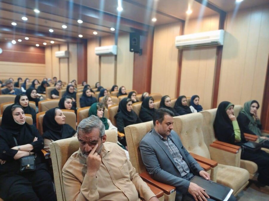 برگزاری کارگاه آموزشی مدل حمایت مددکاری طرح حمایت اجتماعی همه‌جانبه فعال از کودکان در موقعیت خیابان